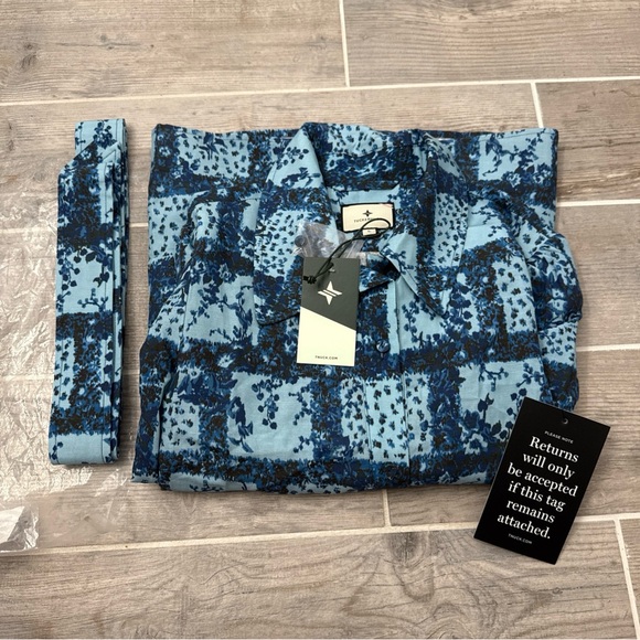 Tuckernuck Blue and White A-line Midi Dress with Notched Collar - Picture 8 of 9